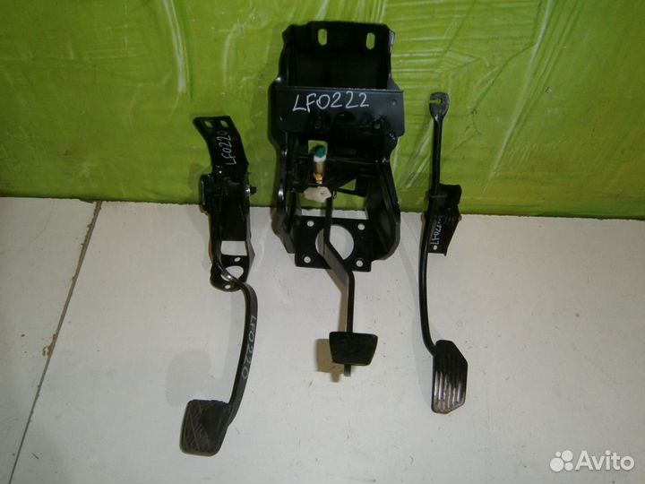 Педаль газа сцепления тормоза Lifan Smily