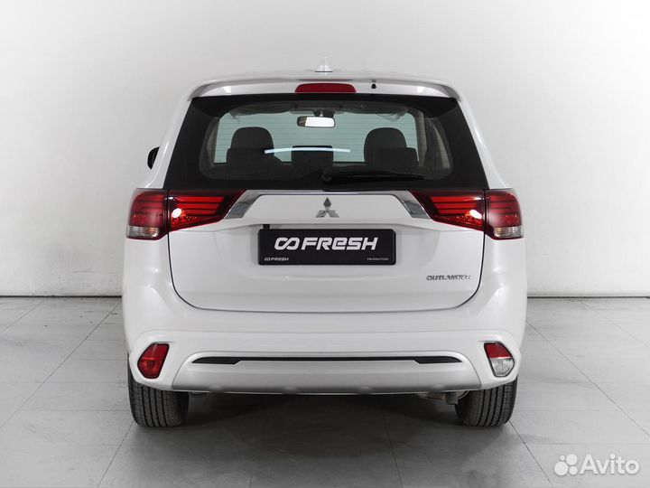 Mitsubishi Outlander 2.0 CVT, 2022, 44 км