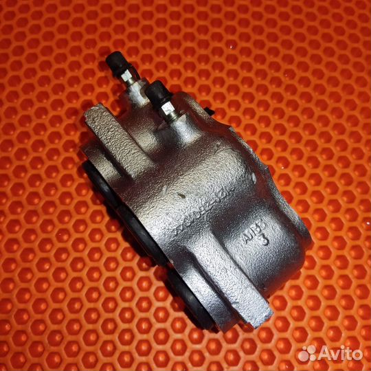 Цилиндр правый тормозной перед 2121,Нива Шевроле