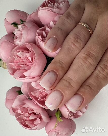 Маникюр педикюр