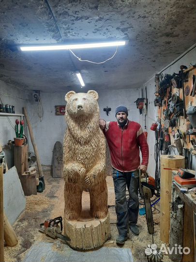 Медведь, фигура из дерева (кедр )