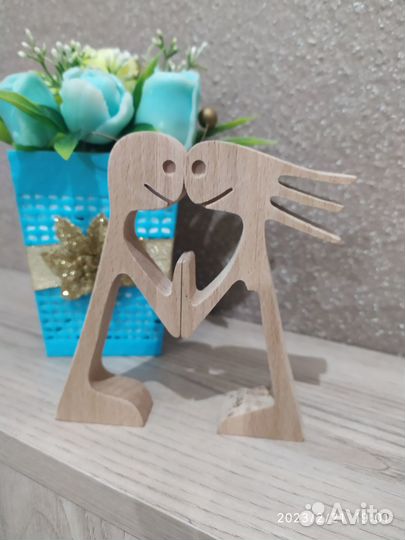 Фигурки из натурального дерева