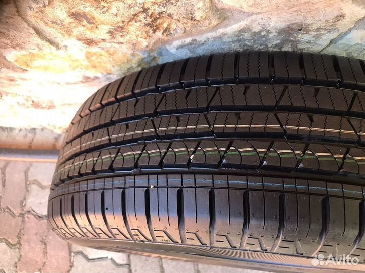 Continental ContiCrossContact LX 215/65 R16 98H