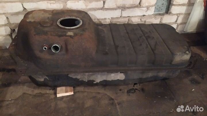 Топливный бак KIA Sorento 2008