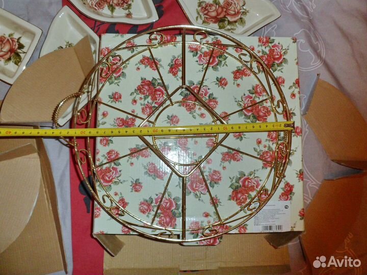 Новая фарфоровая менажница с позолотой d 31см