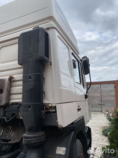 MAN 19.403 с полуприцепом, 1998