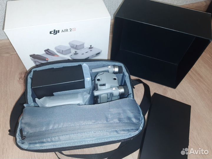Квадрокоптер DJI Air 2S Fly more combo