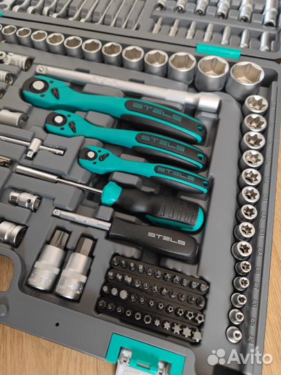 Набор ключей stels 216 предметов