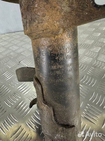 Амортизатор передний правый Ford Focus 3 2011-2019