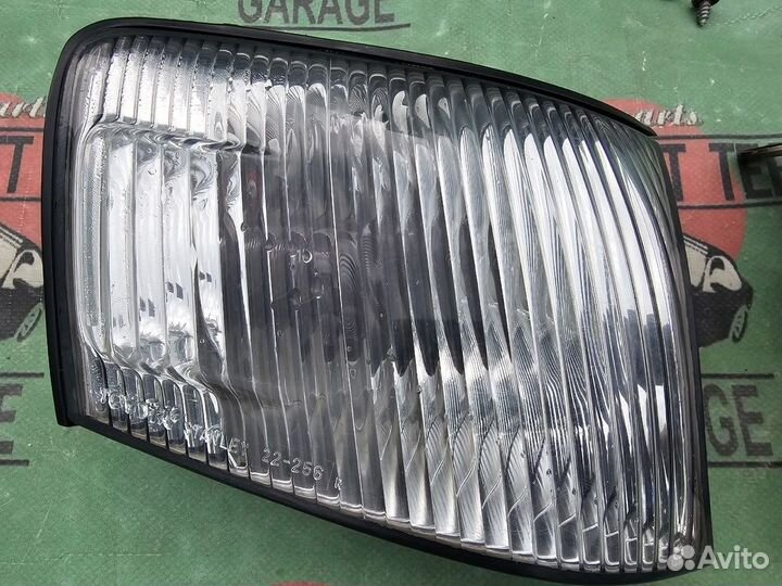 Поворотники белые на Chaser GX100 JZX100 оригинал