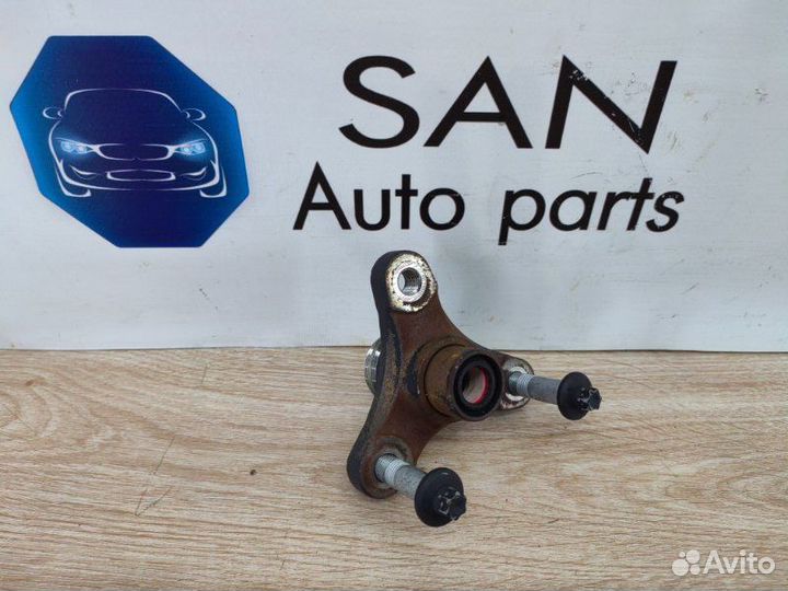 Фланец редуктора задний Bmw 3 F30 N20B20 2012