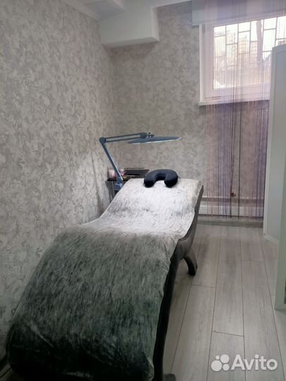 Модель Наращивание ресниц