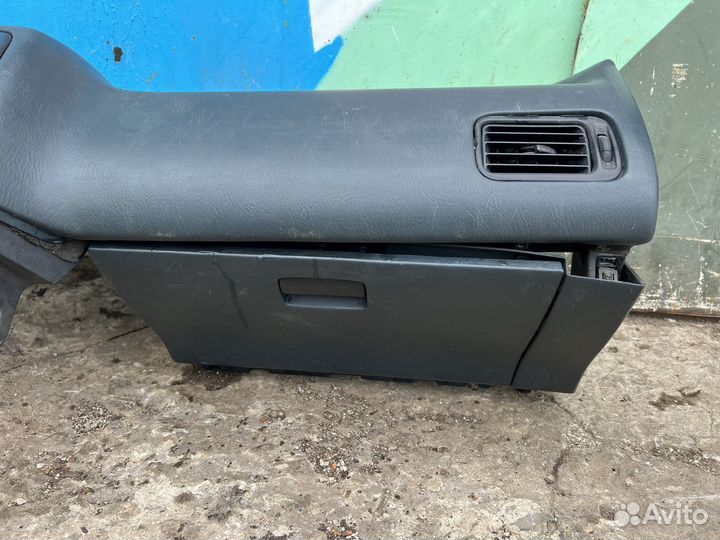 Торпедо Nissan Primera P11