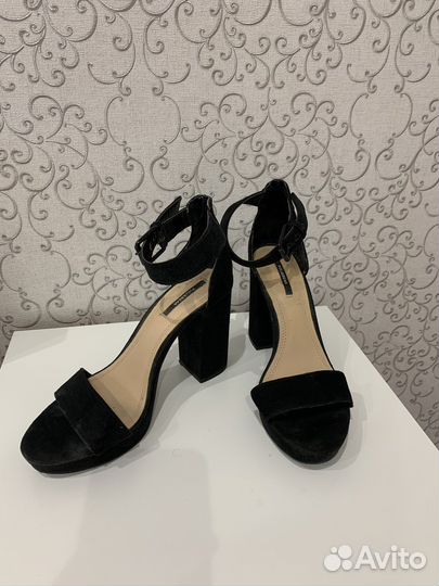 Босоножки женские 39 размер