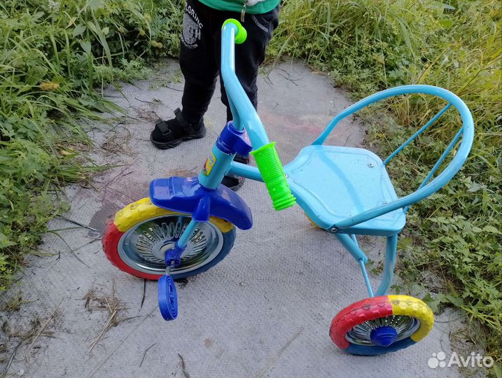Детский трехколесный велосипед бу