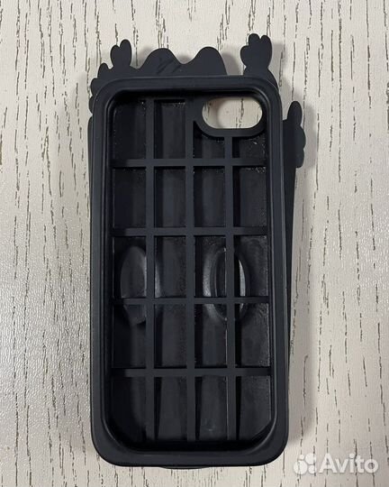 Чехол на iPhone 7