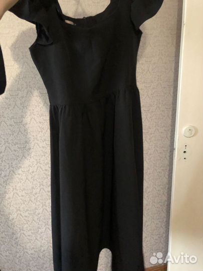 Черное платье