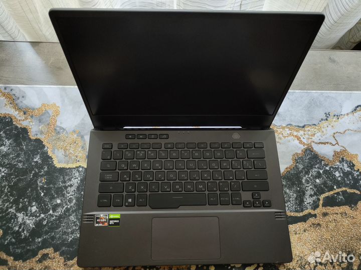 Игровой ноутбук Asus ROG Zephyrus G14 GTX 1650