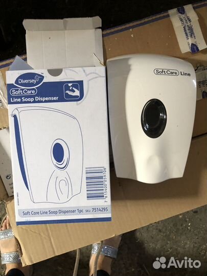 Диспенсер для мыла Diversey Soft Care 7514295