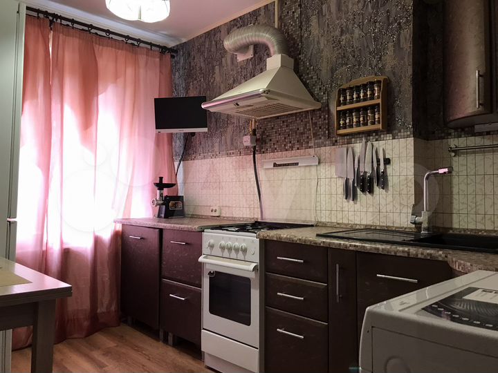 3-к. квартира, 62,1 м², 1/9 эт.