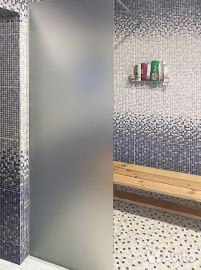 Стеклянные душевые перегородки на заказ, монтаж