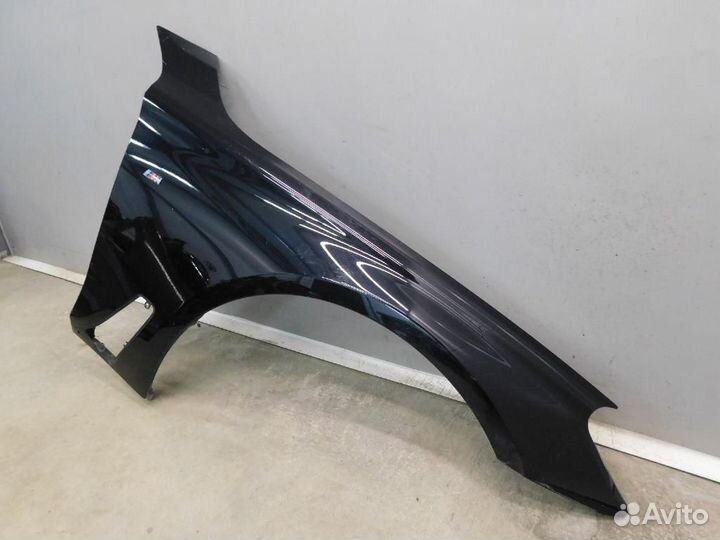 Крыло переднее правое BMW 7-Series