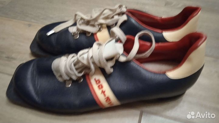 Ботинки лыжные