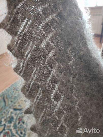 Пуховый платок шаль