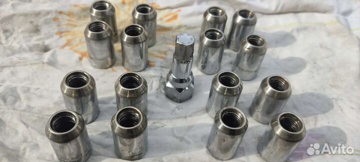 Колесные гайки удлинённые на accent под шестигран