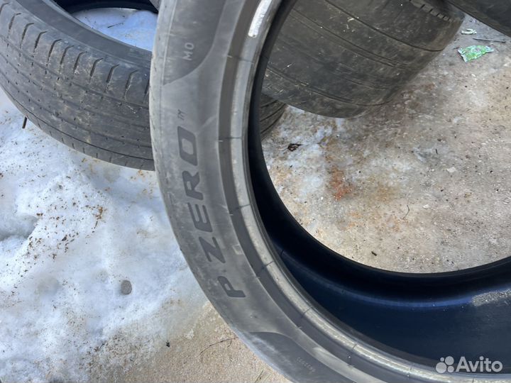 Pirelli P Zero 285/40 R22 106Y