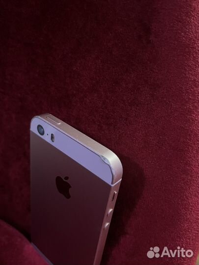 iPhone SE, 32 ГБ