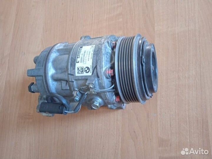 Компрессор кондиционера Bmw 7 G11 B57D30A 2017