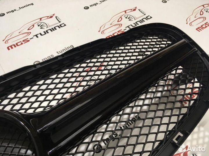 Решетка на Mercedes GLA в стиле 45амг Black