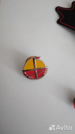 Памятные значки. Канада