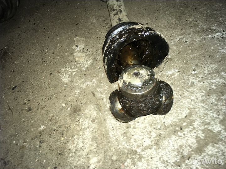 Полуось левая Toyota Corolla E10 Королла Е10