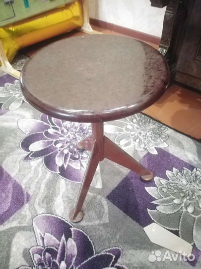 Стул для пианино винтовой