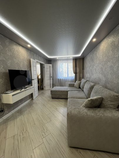 2-к. квартира, 60 м², 5/16 эт.
