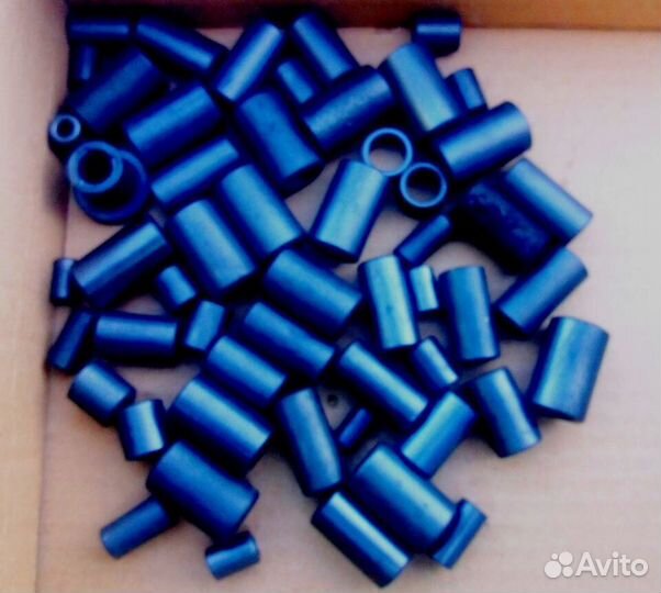 Ферритовое кольцо и цилиндр