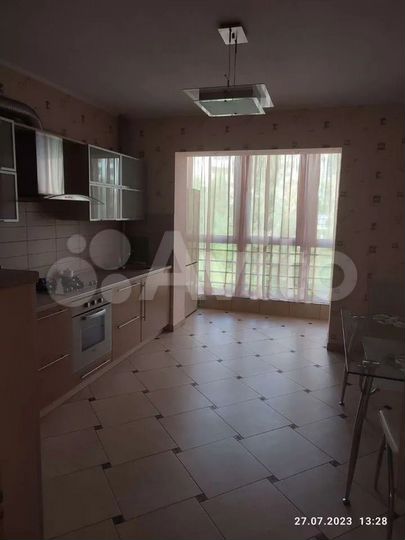 2-к. квартира, 80 м², 2/9 эт.