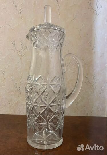 Хрустальный кувшин с крышкой