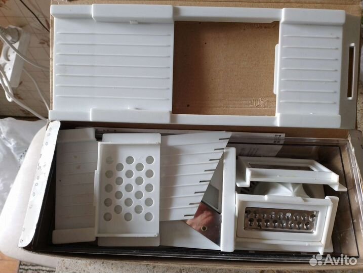 Многофункциональная терка-овощерезка