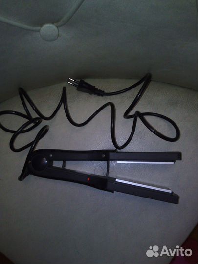 Утюжок выпрямитель для волос