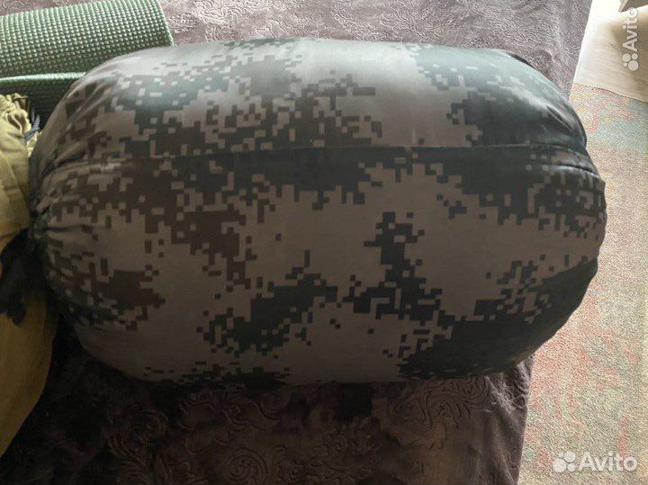 Спальник новый, коврик, вещьмешок приказа мвд