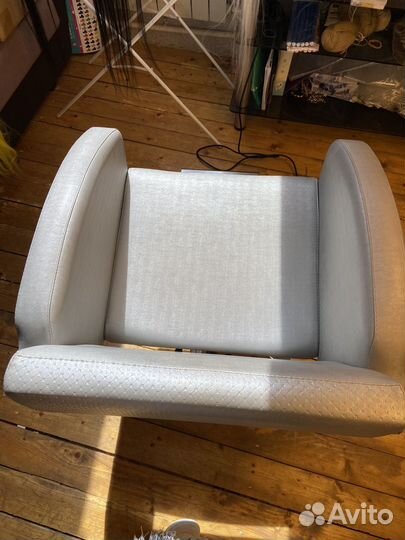 Парикмахерское кресло