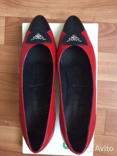 Новые кожаные туфли 