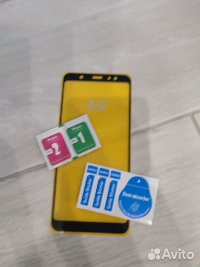 Защитное стекло для Samsung A6 и А 6+ (2018)