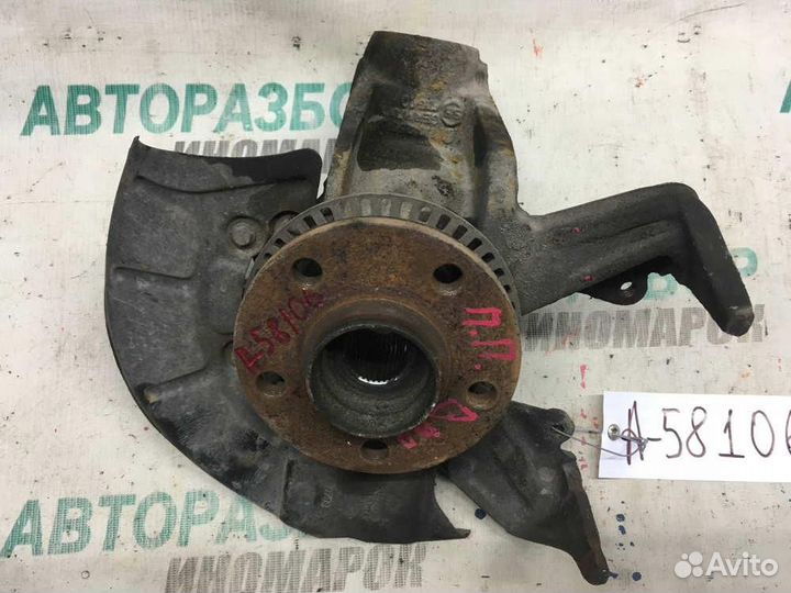 Кулак поворотный передний правый для Volkswagen Bo