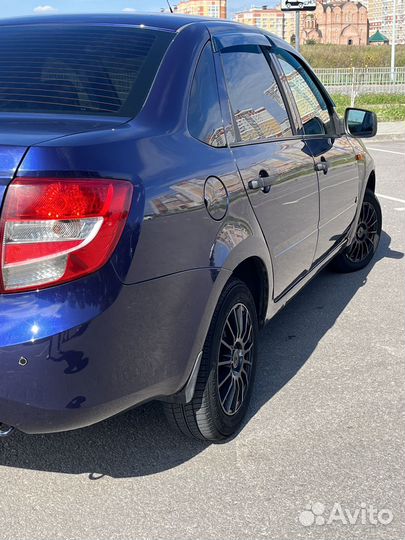 LADA Granta 1.6 МТ, 2013, 160 000 км