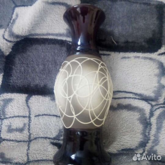 Крышки от кастрюль,ваза