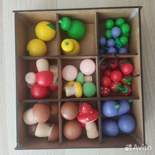 Детская кухня IKEA с набором посуды, продуктов, др